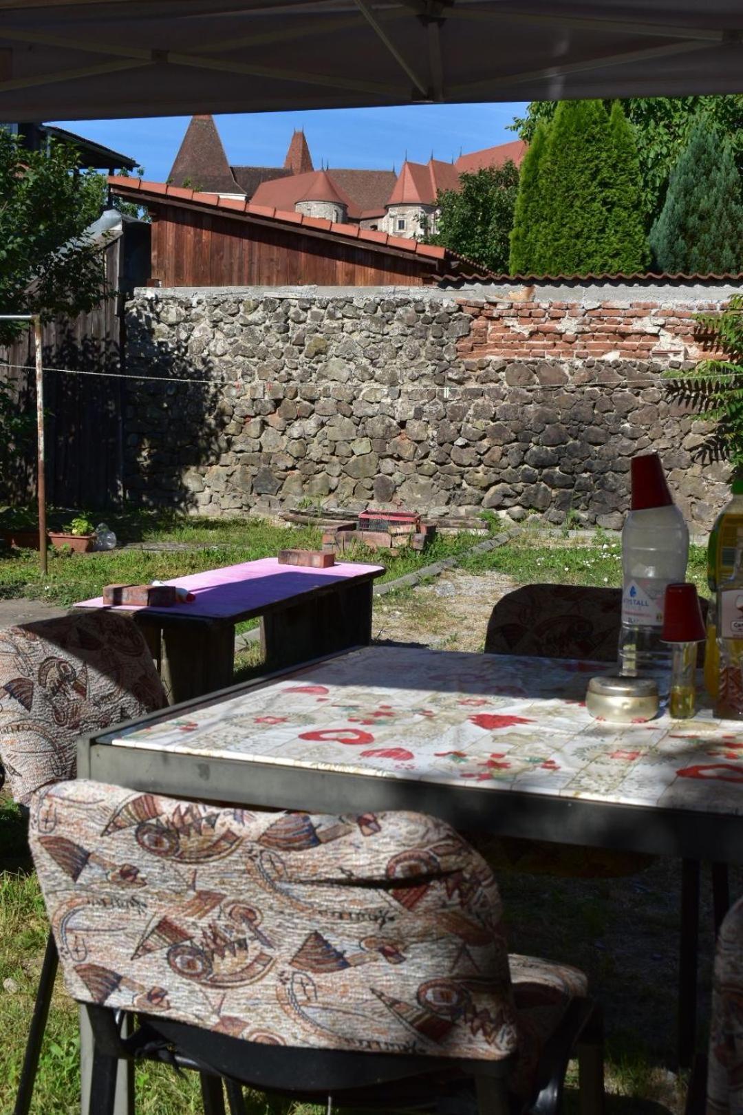 Transilvania Rent Hunedoara Exteriör bild